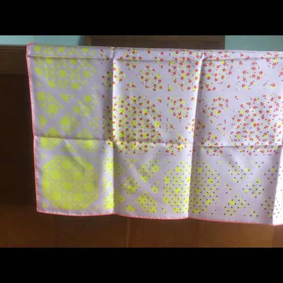 Dior Scarf &Box New - Picture 11 of 16